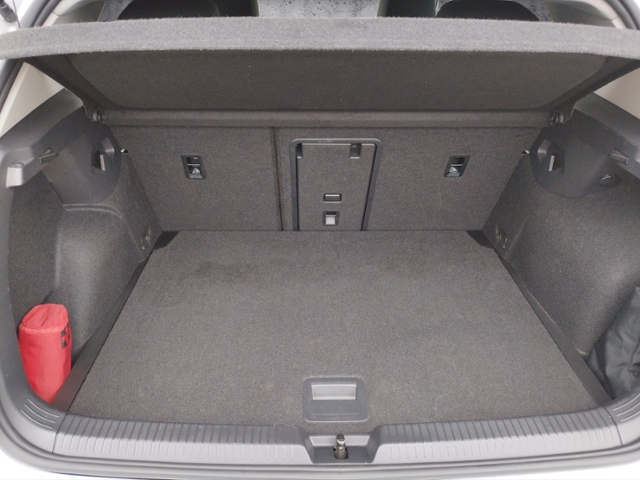 Golf VIII Life 1.5 eTSI DSG BusinessPrem. L+S/NA