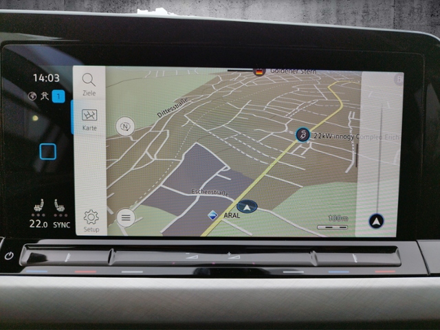 Golf VIII Life 1.5 eTSI DSG BusinessPrem. L+S/NA