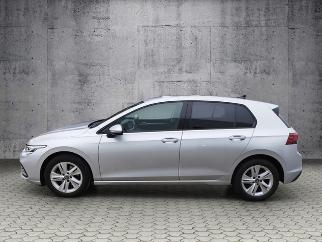 Golf VIII Life 1.5 eTSI DSG BusinessPrem. L+S/NA