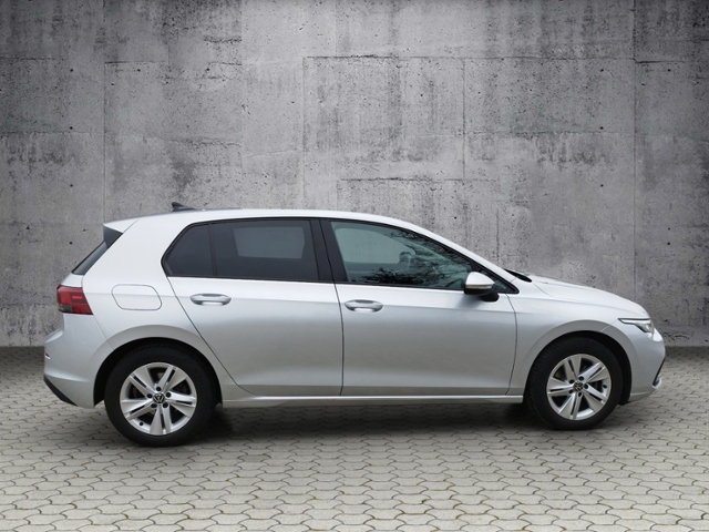 Golf VIII Life 1.5 eTSI DSG BusinessPrem. L+S/NA