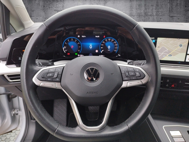 Golf VIII Life 1.5 eTSI DSG BusinessPrem. L+S/NA