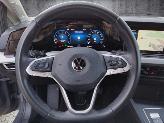Golf VIII Life 1.5 eTSI DSG STH/NAV/H&K/ACC/SHZ 