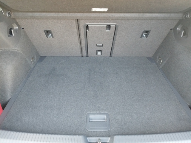Golf VIII Life 1.5 TSI NAV/Travel/SHZ/Park/ACC K