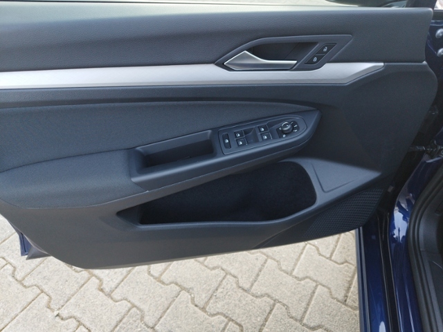 Golf VIII Life 1.5 TSI NAV/Travel/SHZ/Park/ACC K