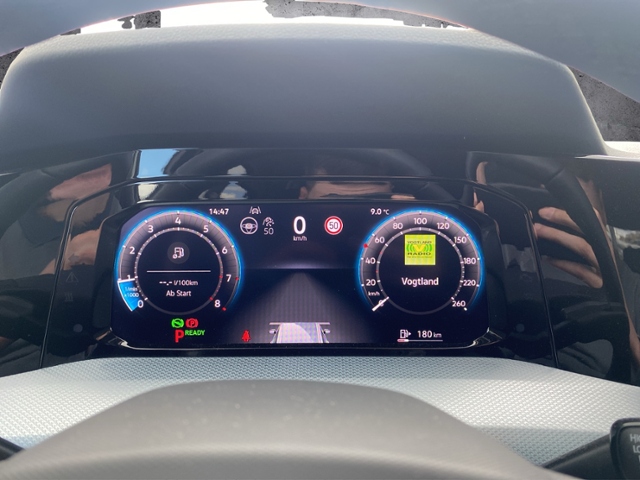 Golf VIII Variant Goal 1.5 eTSI DSG Travel/Light