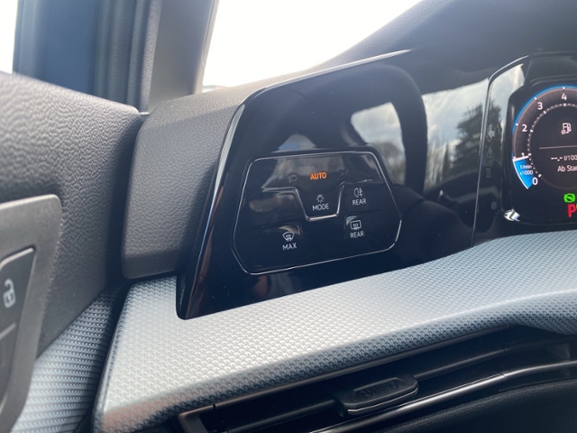 Golf VIII Variant Goal 1.5 eTSI DSG Travel/Light