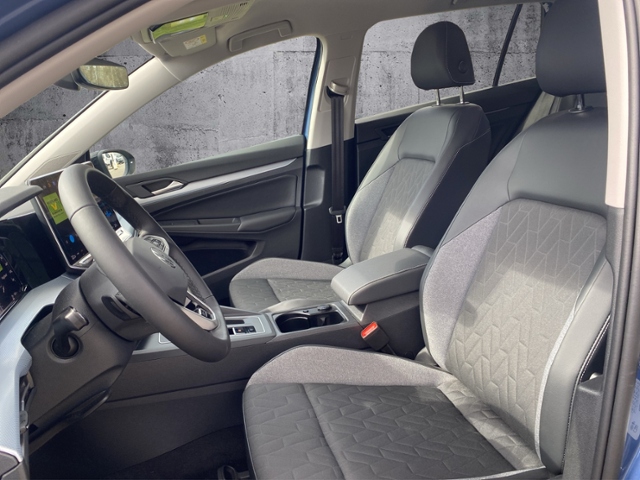 Golf VIII Variant Goal 1.5 eTSI DSG Travel/Light