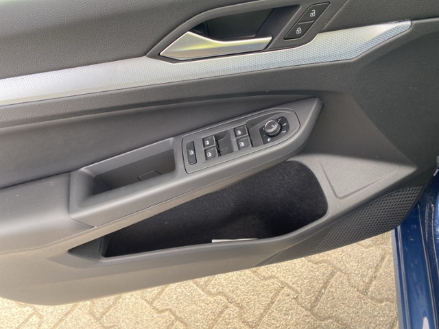 Golf VIII Variant Goal 1.5 eTSI DSG Travel/Light