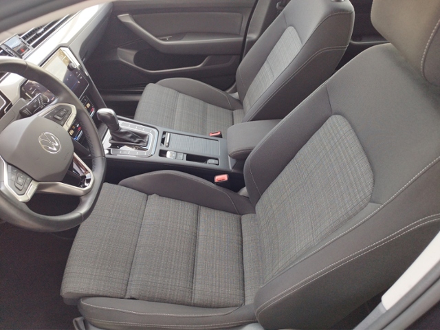 Passat Variant Business 2.0 TDI DSG BusinessPre.