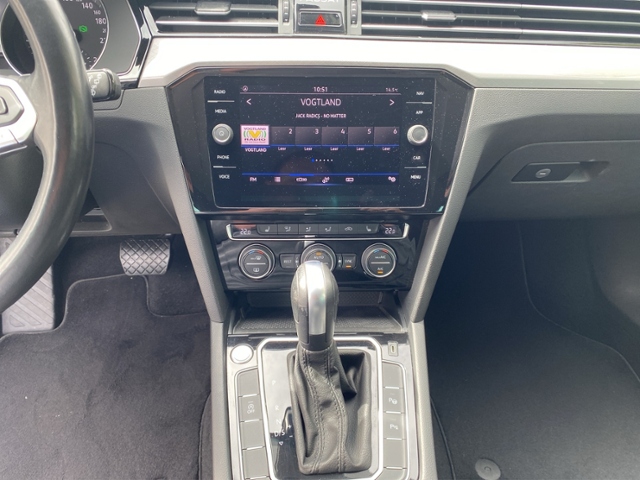 Passat Variant Business 2.0 TDI DSG IQ-Light/NAV