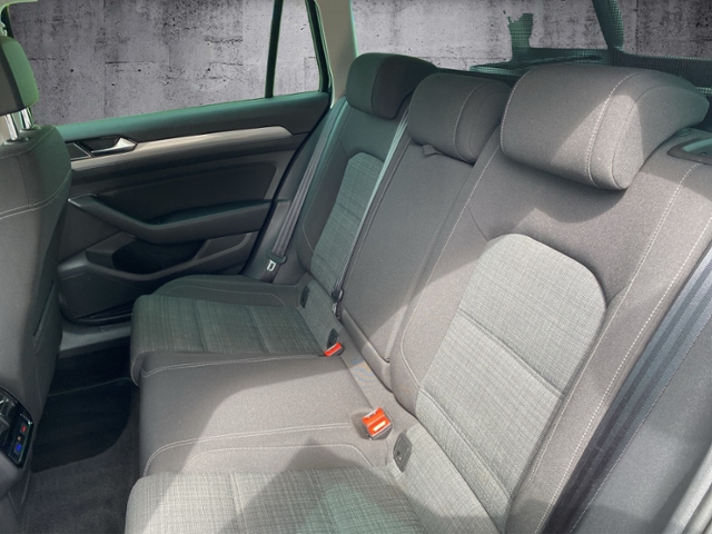 Passat Variant Business 2.0 TDI DSG IQ-Light/NAV