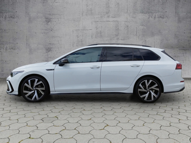 Golf VIII Variant R-Line 1.5 eTSI DSG BusinessP.