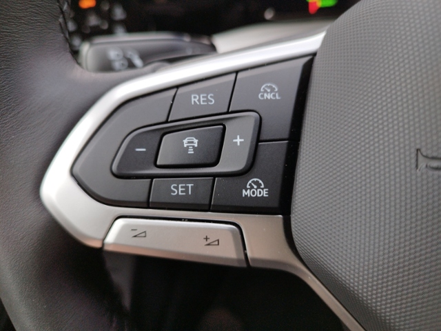 Golf VIII Variant Life 1.5eTSI DSG Matrix/Navi/S