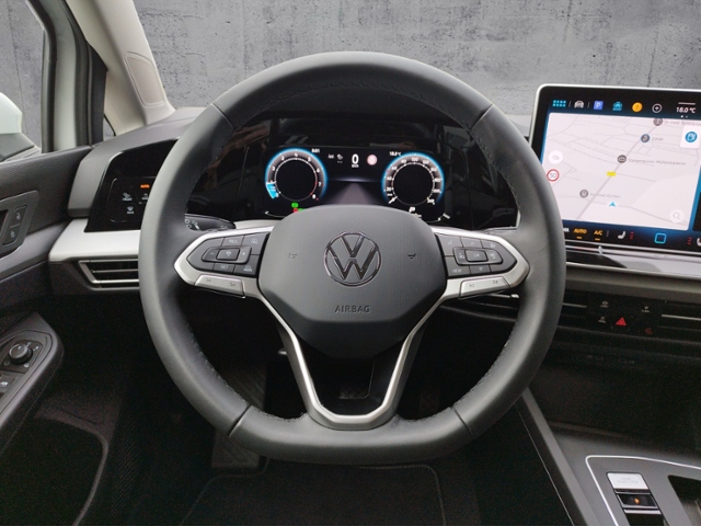 Golf VIII Variant Life 1.5eTSI DSG Matrix/Navi/S
