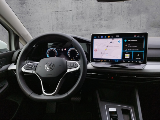 Golf VIII Variant Life 1.5eTSI DSG Matrix/Navi/S