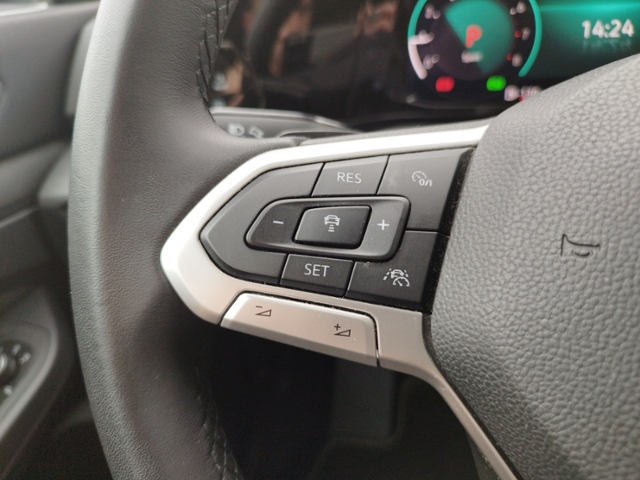 Golf VIII Variant Style 1.5eTSI Navi/AHK/Pano/RF