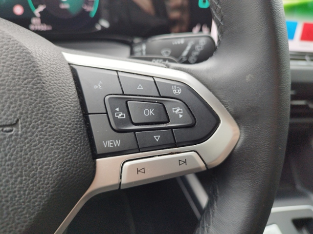 Golf VIII Variant Style 1.5eTSI Navi/AHK/Pano/RF