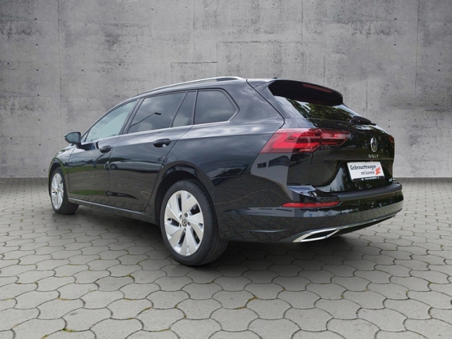 Golf VIII Variant Style 1.5eTSI Navi/AHK/Pano/RF