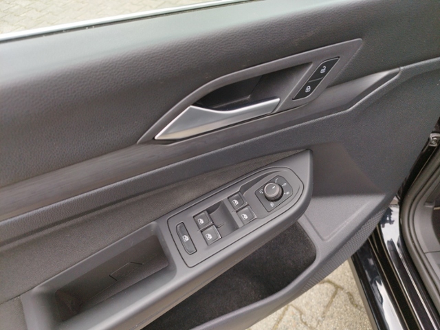 Golf VIII Variant Style 1.5eTSI Navi/AHK/Pano/RF