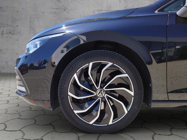 Golf VIII Life Active 1.5eTSI DSG Navi/ACC/Matri