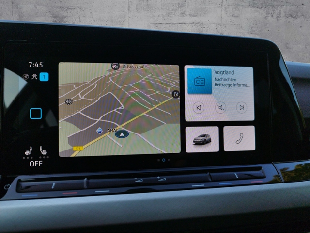 Golf VIII Life 1.5eTSI DSG/Navi/Multicam/SHZ/Car