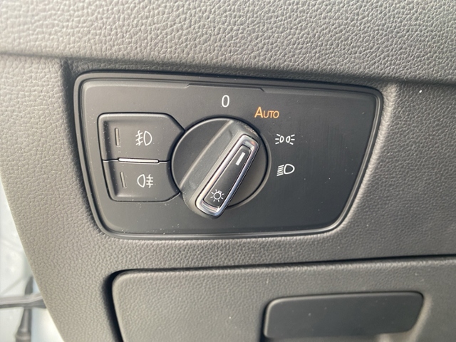 Passat Variant Business 2.0TDI DSG/Navi/Nebel/AC