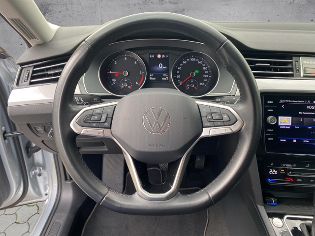 Passat Variant Business 2.0TDI DSG/Navi/Nebel/AC