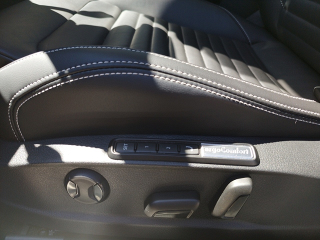 Passat Variant Elegance 2.0TDI 4M DSG/AHK/Pano/I