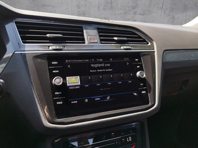Tiguan Life 2.0 TDI NAV/SHZ/3-Zonen KLIMA LED NA