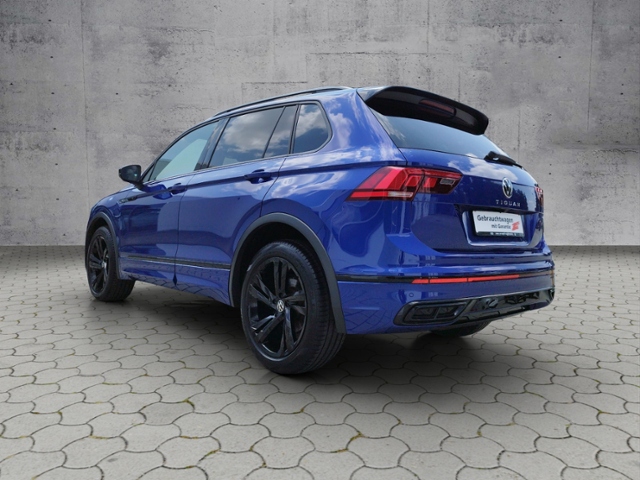 Tiguan R-Line 2.0TSI 4M DSG/AHK/Black/NAV/RFK/Ma