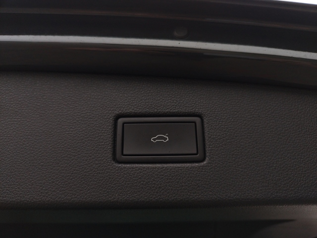 Tiguan Urban Sport 2.0 TDI DSG 4Motion KLIMA LED