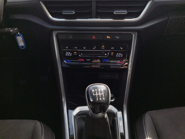 T-Roc Style 1.5 TSI 2-Zonen/AHK/SHZ KLIMA ALU