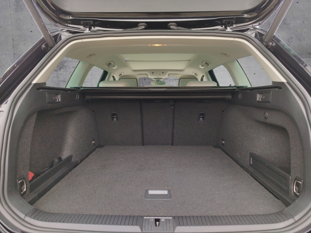 Passat Variant Elegance 2.0 TDI DSG BusinessPrem
