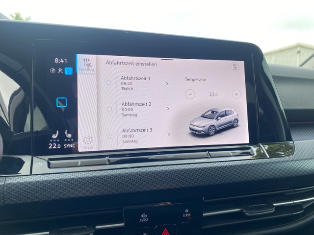 Golf VIII United 1.5 eTSI DSG STH/NAV/ACC KLIMA 