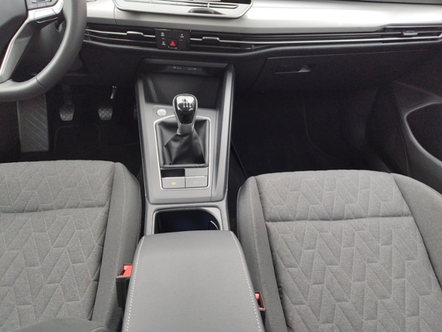 Golf VIII Variant Life 1.5TSI AHK/NAV/ACC/PDC/LE