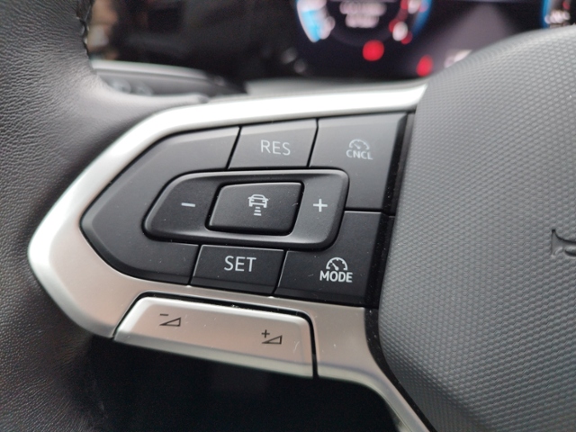 Golf VIII Variant Life 1.5TSI AHK/NAV/ACC/PDC/LE