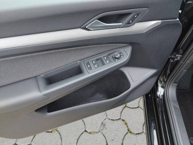 Golf VIII Variant Life 1.5TSI AHK/NAV/ACC/PDC/LE
