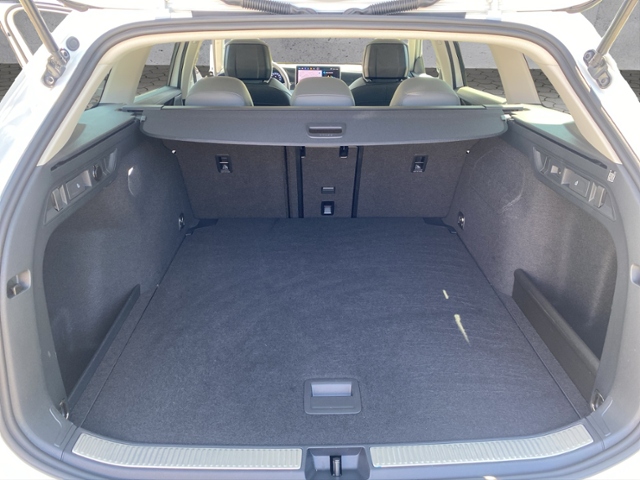 Passat Variant Business 1.5 eTSI DSG IQ.DRIVE KL