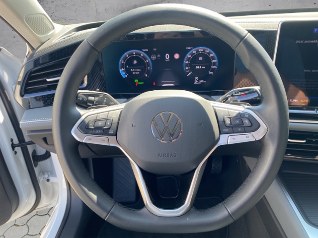 Passat Variant Business 1.5 eTSI DSG IQ.DRIVE KL