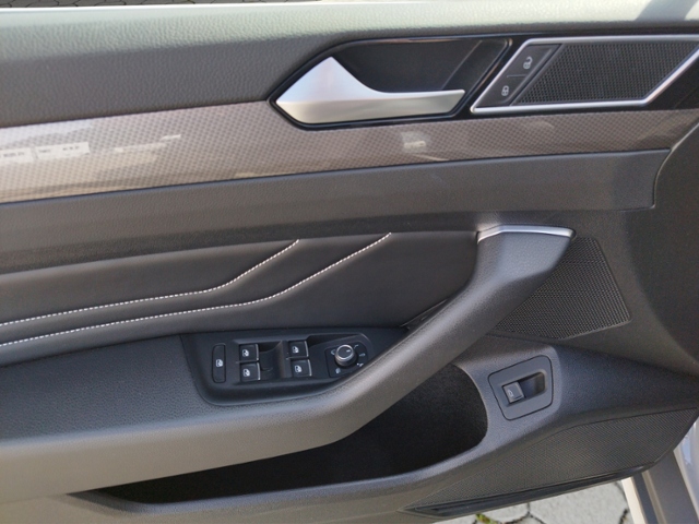 Passat Alltrack 2.0 TDI DSG 4M BusinessPrem. KLI