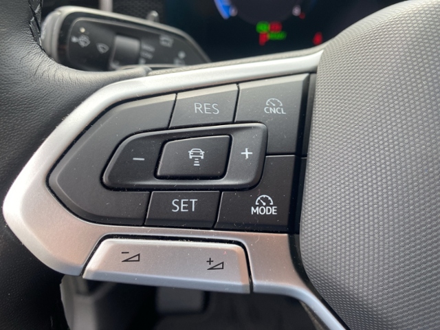 Passat Variant Business 1.5 eTSI DSG IQ.Drive/SH