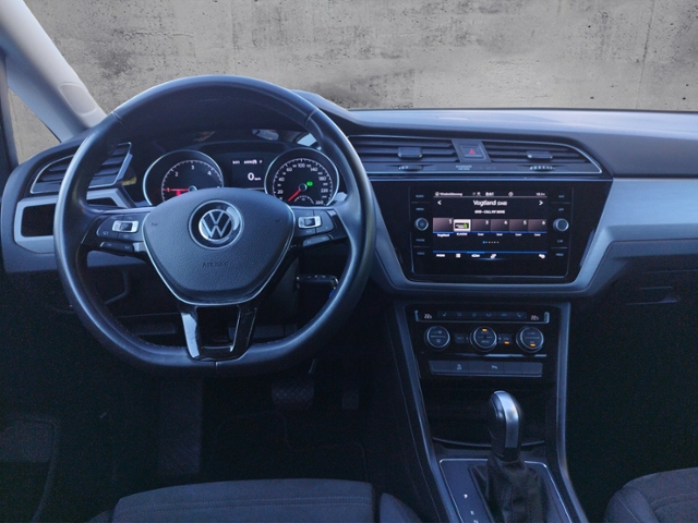 Touran Comfortline 2.0 TDI DSG BusinessP. KLIMA 