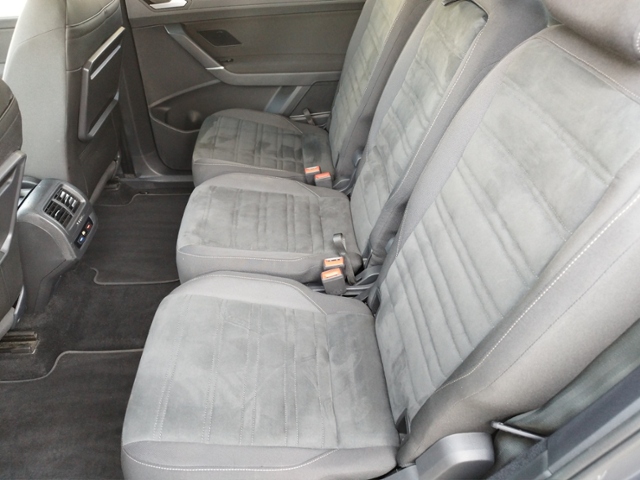 Touran Comfortline 2.0 TDI DSG BusinessP. KLIMA 