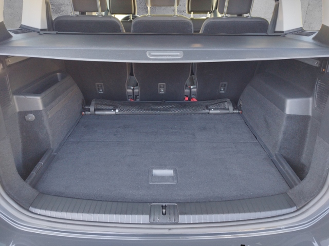 Touran Comfortline 2.0 TDI DSG BusinessP. KLIMA 