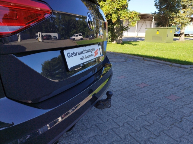 Touran Comfortline 2.0 TDI DSG BusinessP. KLIMA 