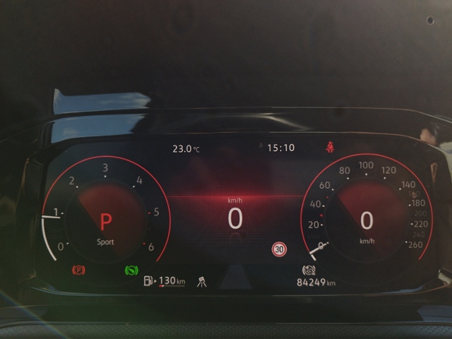 Golf VIII Active 2.0 TDI DSG LED+/NAV/ACC KLIMA 