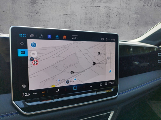 Tiguan R-Line 2.0 TDI DSG PANO/IQ.LIGHT KLIMA LE