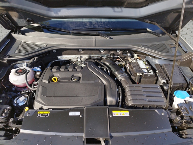 T-Roc Life 1.5 TSI DSG NAV/ACC/SHZ KLIMA LED NAV