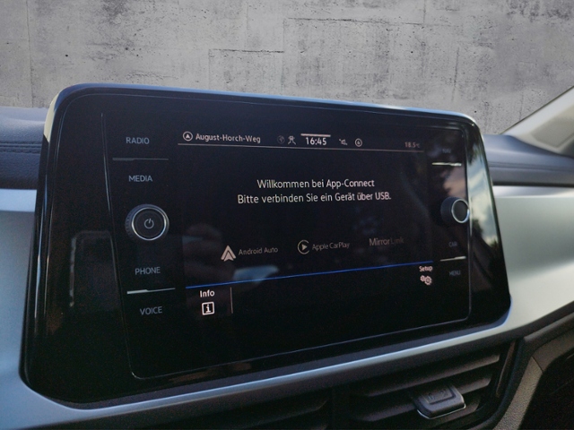 T-Roc Life 1.5 TSI DSG NAV/ACC/SHZ KLIMA LED NAV