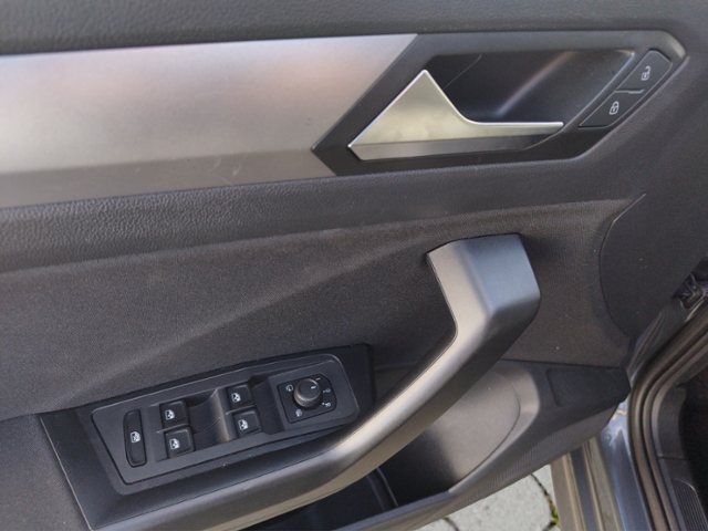 T-Roc Life 1.5 TSI DSG NAV/ACC/SHZ KLIMA LED NAV